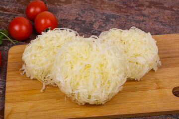 Raw rice noodle