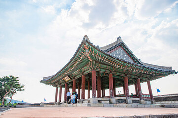 Naklejka premium korea traditional architecture at suwon city / 수원화성 한국전통문화 