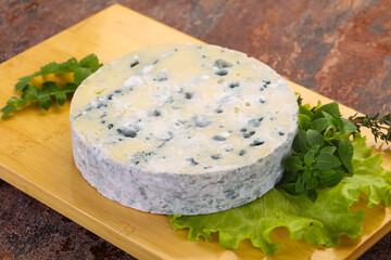Round blue cheese