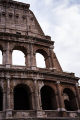 Obraz premium Missing arches of the huge Coliseum in Rome