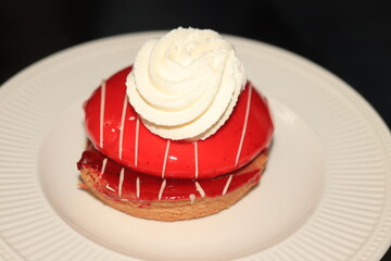 Red velvet confectionery