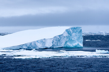 Fototapeta na wymiar Huge iceberg in Antarctica