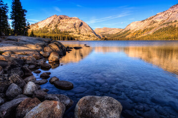 Fototapeta na wymiar Reflections on Tenaya Lake, Yosemite National Park, California