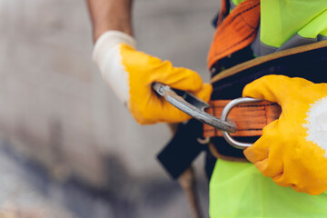 Fall Protection Systems; full harness type safety belt