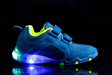children's sneaker shoe with led light illumination