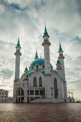 Fototapeta na wymiar The main mosque of Kol Sharif in the city of Kazan, Republic of Tatarstan, Russia, November 2017. Eight-minaret mosque in the territory of the Kazan Kremlin.