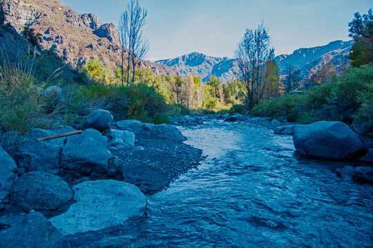 Rio De Precordillera, Sector Rio Blanco En CHile.