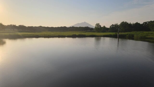 4Kドローン空撮・茨城県・母子島遊水池から見る筑波山