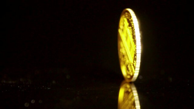 Gold Philharmoniker Bullion M&uuml;nze Zeitlupe