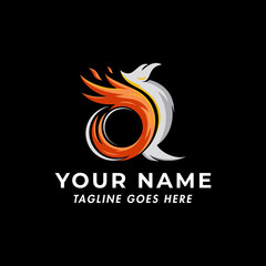 Obraz premium Q Letter Initial with Eagle Fire Logo Template