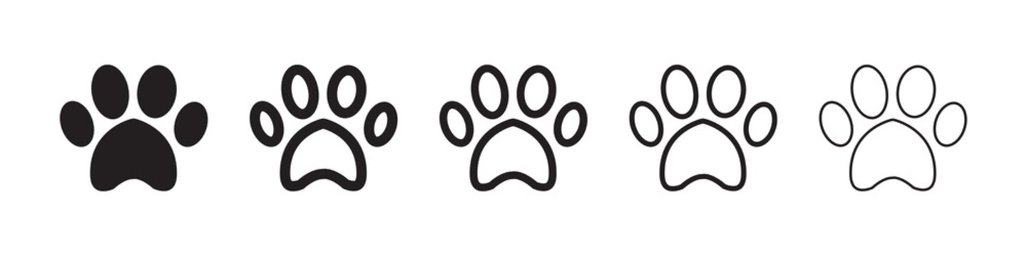 Paw icons in five different versions in a flat design