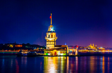 Fototapeta na wymiar Maiden's Tower in istanbul, Turkey (Kız Kulesi - Üsküdar)