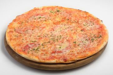 Pizza Margherita (Margherita pizza) is a typical Neapolitan pizza, made with San Marzano tomatoes, mozzarella cheese, fresh basil, salt and extra-virgin olive oil. Traditionally, it is made with fior 