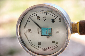 Hydrostatic testing and a manometer according to EN 837-1 Standard with the calibrated at pressure....