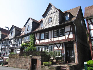 B&uuml;dingen mit Fachwerk und Schloss