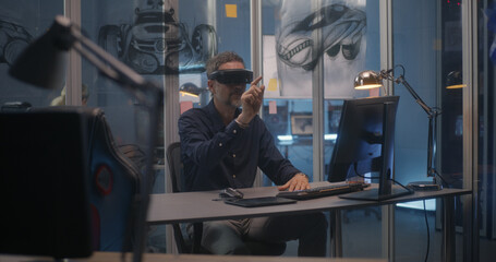Car designer using VR technology