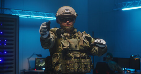 Soldier testing VR technology