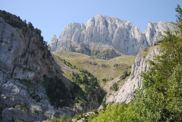 Fototapeta na wymiar High mountain landscape. Spanish Pyrenees.