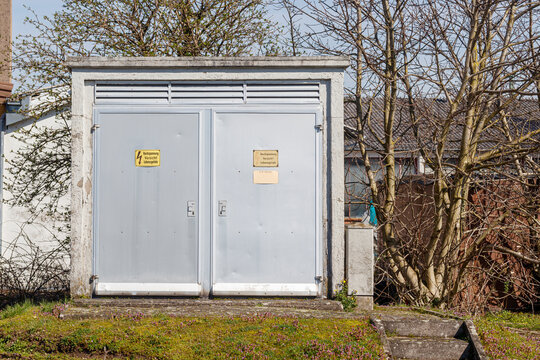 Trafostation f&uuml;r Stromversorgung im Gewerbegebiet