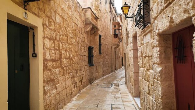 Walk in the old city of Mdina, Malta