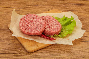 Raw beef cutlet for burger