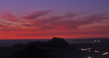Obraz premium A long Exposure for the top of San Luis Obispo's Bishops Peak