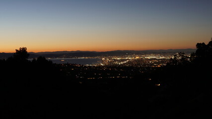 Obraz premium The South Bay in LA on a calm night