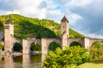 Fototapeta na wymiar Pont Valentre across the Lot River in Cahors south west France