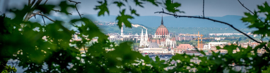 Obraz premium Budapest, Hungary City View from Gellerthegy