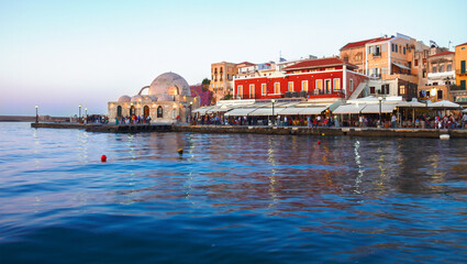 Obraz premium venetian habour and Turkish Mosque Yiali Tzami of Chania