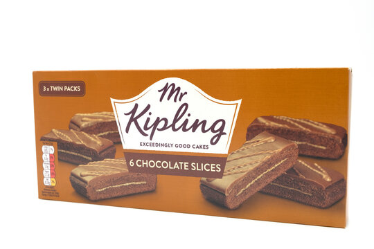 Largs, Scotland, UK - April 25, 2018:                                       Mr Kipling Cake Slices In A Recyclable Cardboard Box In For Recycling Of All Packaging Within Supermarkets And Stores.