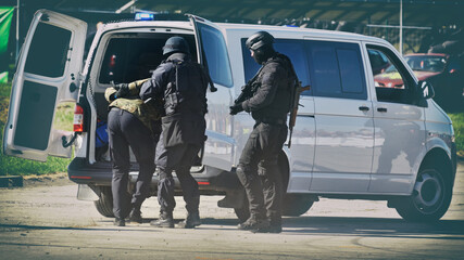 Fototapeta Arrest. Police in action. obraz
