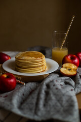 pancakes with honey and fruit juice