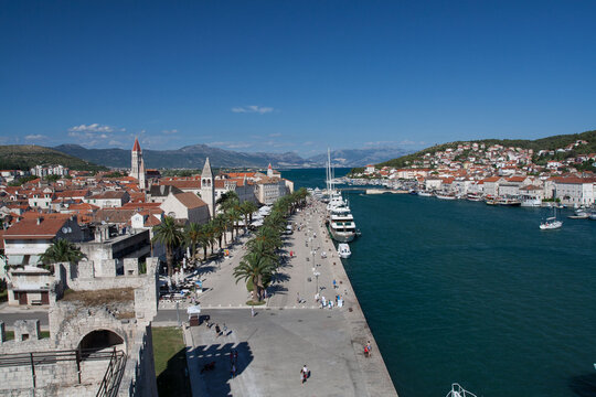 Panorama z widokiem na port - Trogir, Chorwacja