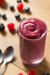 Organic Healthy Berry Smoothie
