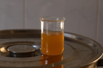 Home brewing craft beer in single vessel equipament