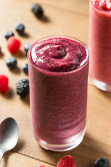 Organic Healthy Berry Smoothie