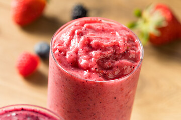 Organic Healthy Berry Smoothie