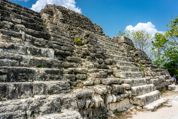 Fototapeta na wymiar Lamanai Temple Mayan Ruins in Belize.