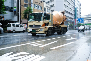 Naklejka premium コンクリートミキサー車