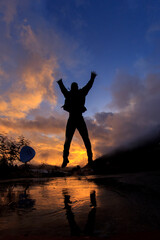 Salto en atardecer