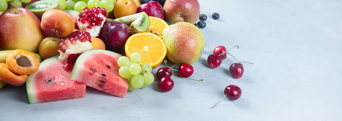 Fototapeta na wymiar Fresh healthy fruits