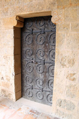 Porte Abbaye de Fontfroide