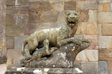 Statut lionne Abbaye de fontfroide
