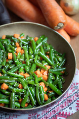 String bean and carrot salad