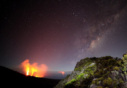 Volcanic milkyway on Piton de la Fournaise