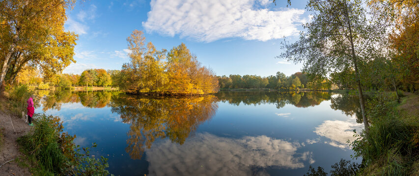 Panorama picture of lake in Gundwiesen recreation area close to Frankfurt airport