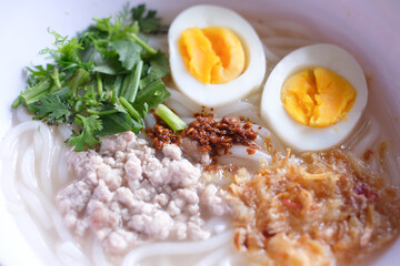 fried egg and bacon