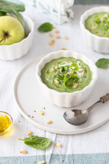 Green avocado soup with apple
