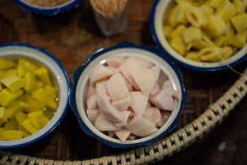 
Many kinds of pickled fruit